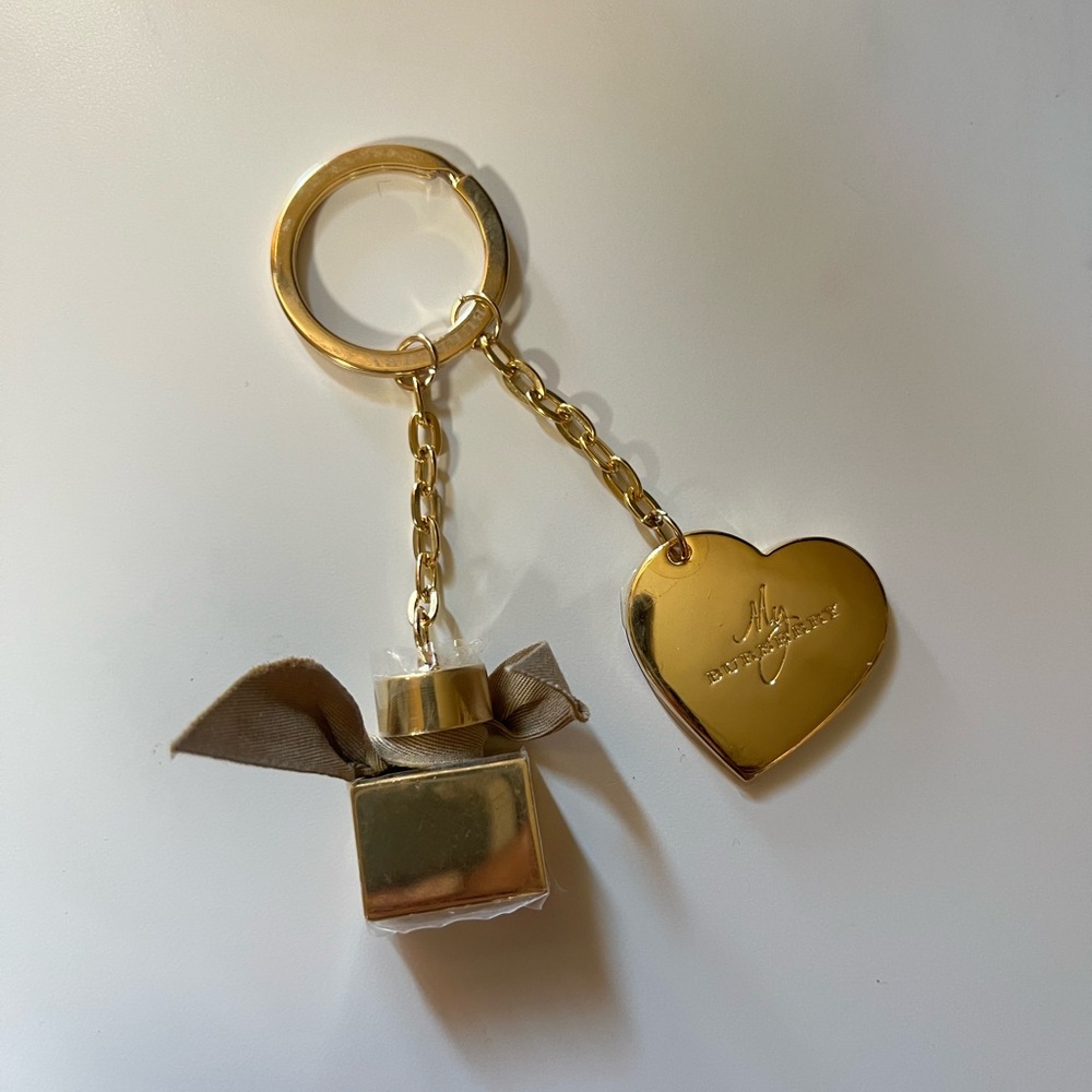 BURBERRY Gold Tone Bag Charm Key Ring Heart and Perfume Bottle Motif With Box - Picture 2 of 6